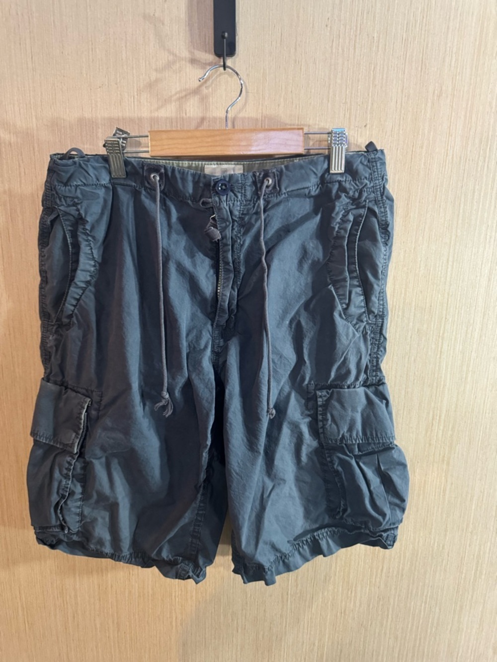 GAP Men's Loose Fit Cargo Shorts in Navy Blue Size Small